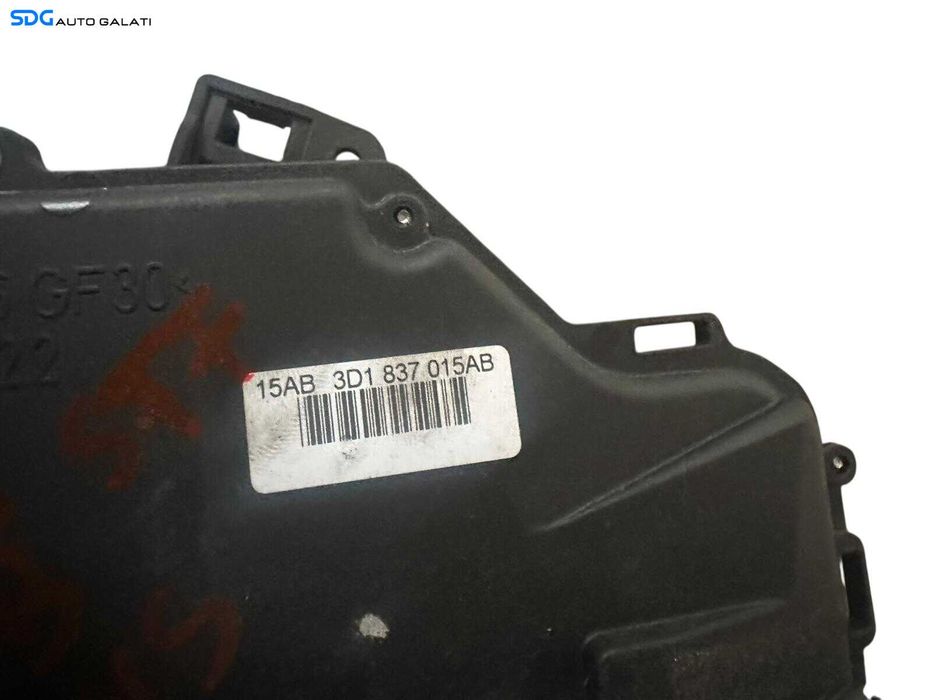 Incuietoare Broasca de pe Usa Portiera Stanga Fata Sofer Volkswagen Caddy 2004 - 2015 Cod 3D1837015AB [V0535]