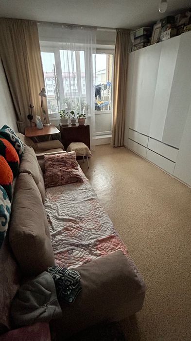 Продам трехкомнатную квартиру