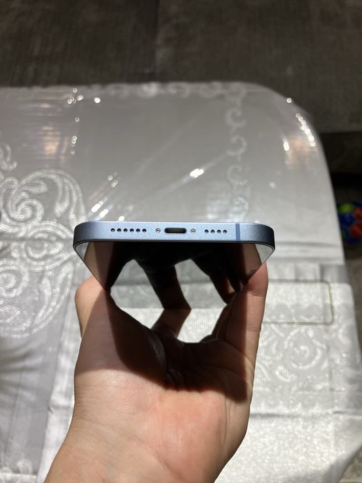 iPhone 14 plus otayam tiniq holatda. Faqat Imei otmagan