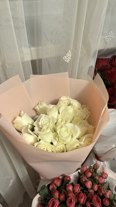 Цветы все свежые