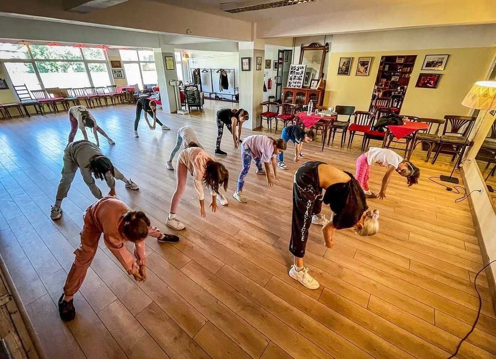 Зали под наем в центъра на София – 3 студиа за танци, йога и събития