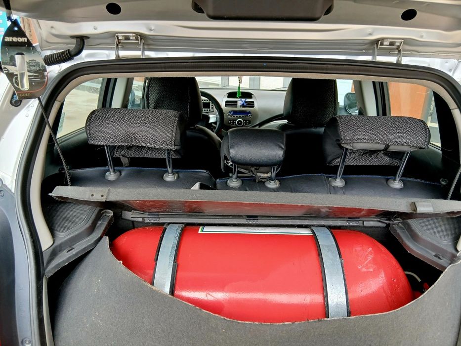 Шевролет спарк сотилади