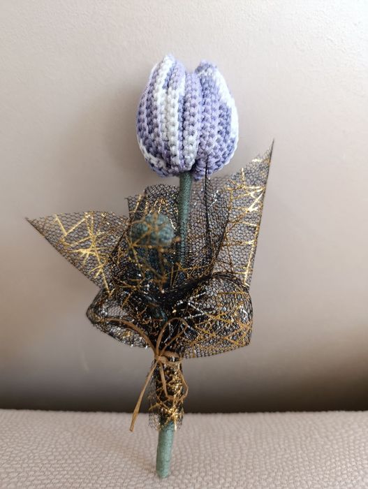 Ръчно изработено плетено цвете– Идеален подарък за 8 март