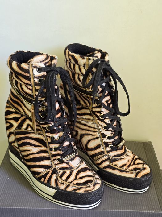 DKNY оригинални дамски кецове на платформа