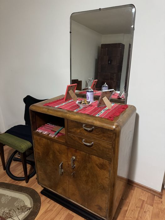 Vand mobila veche lemn masiv