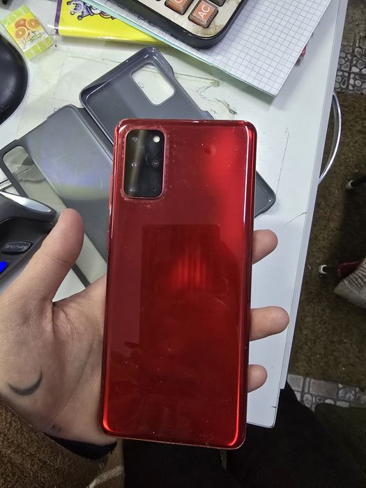 Продаю Андроид,Samsung S 20+