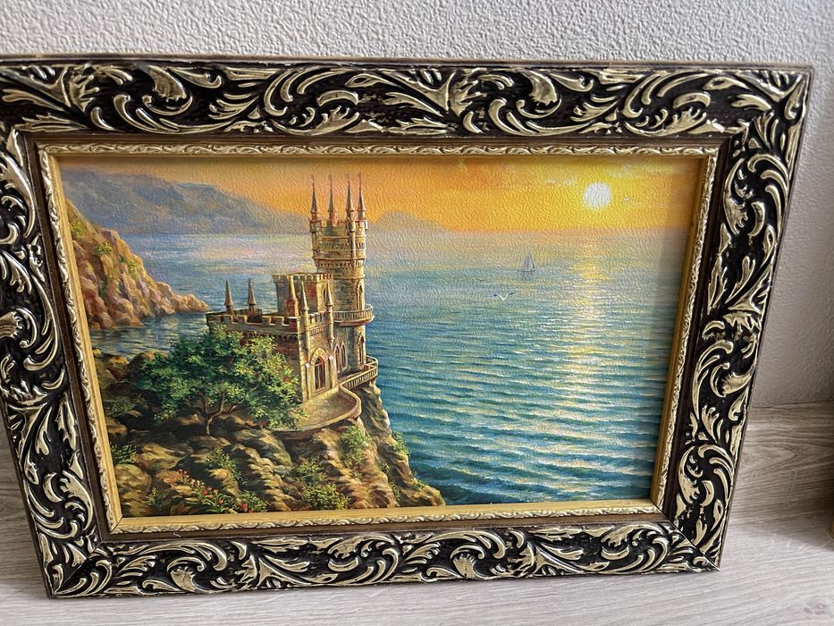 Картины и фоторамка