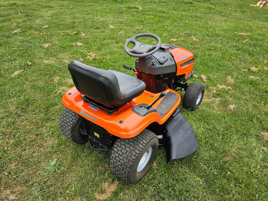 Тракторна Косачка HUSQVARNA / KOHLER. 15.к.с. ПЕРФЕКТНА