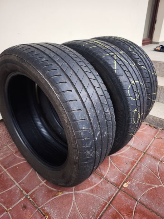 3 anvelope Bridgestone 245/50 R19 – stare bună