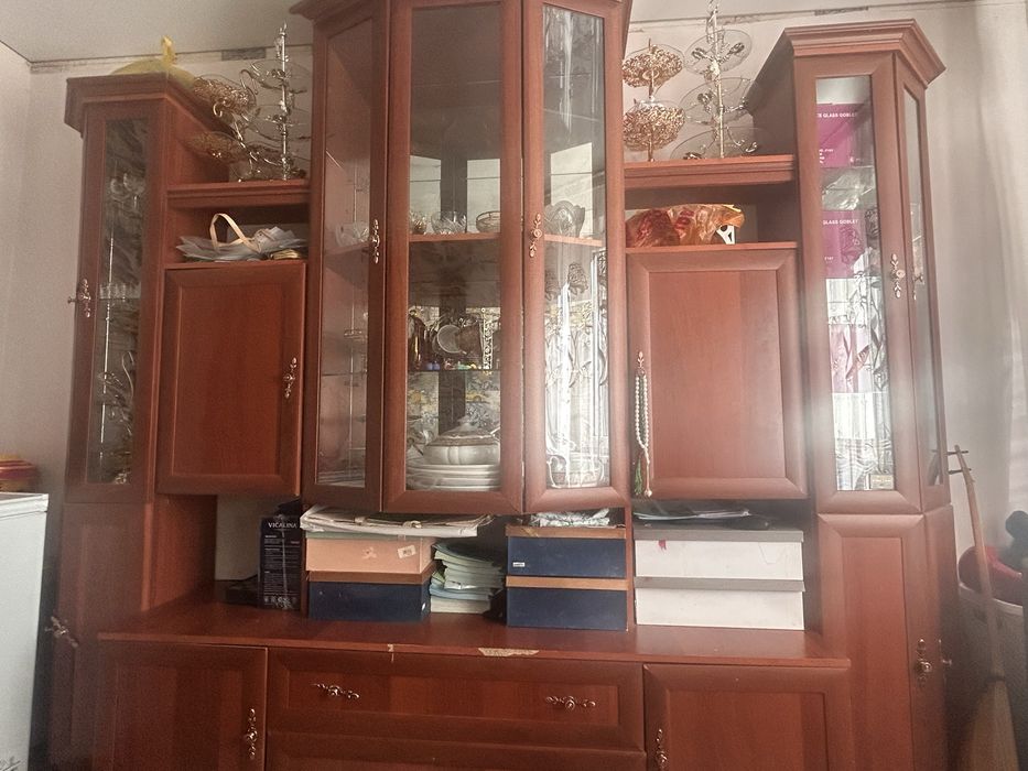 Стенка продаю в хорошом состояние