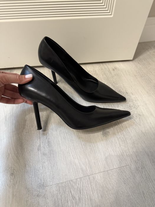 Туфли ZARA 40 размер