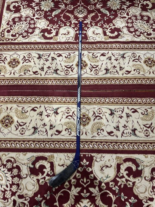 Продаются хоккейные клюшки!