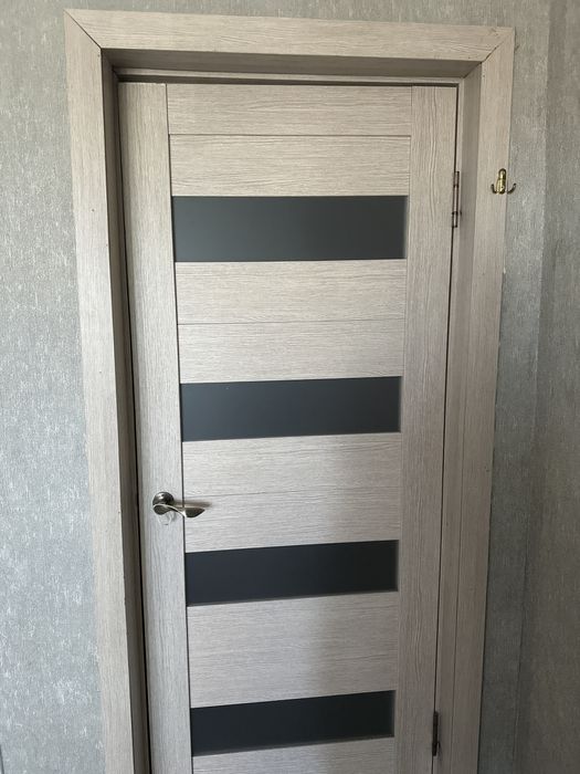 Продам бу межкомнатные двери 80-70см