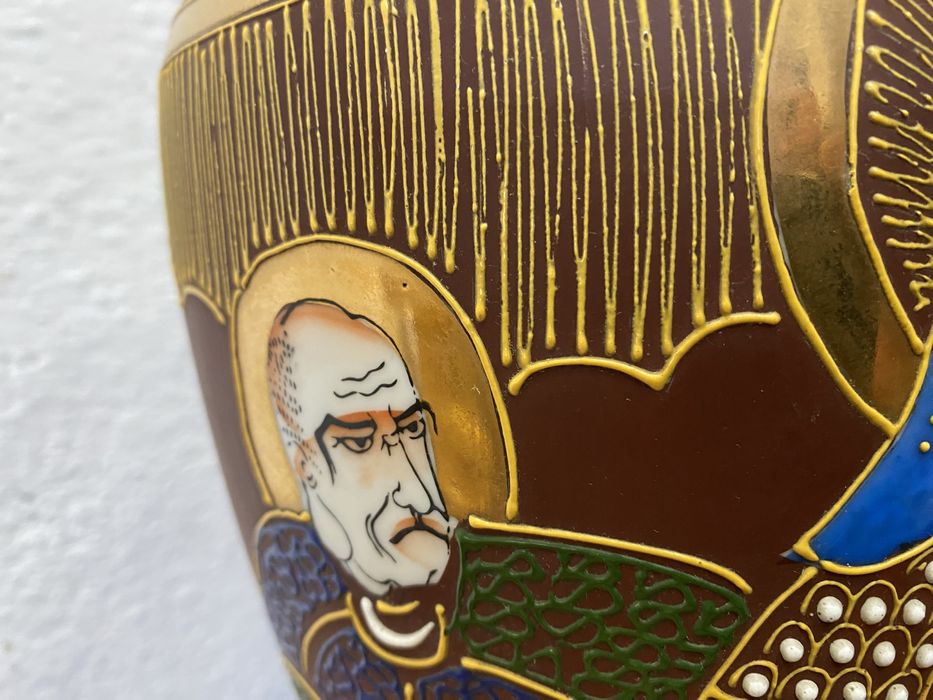 Японска ваза от порцелан сатцума