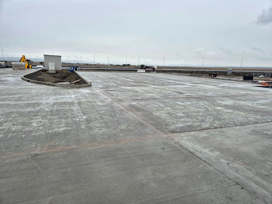 Pardoseli industriale premium– rezista ani, arata impecabil