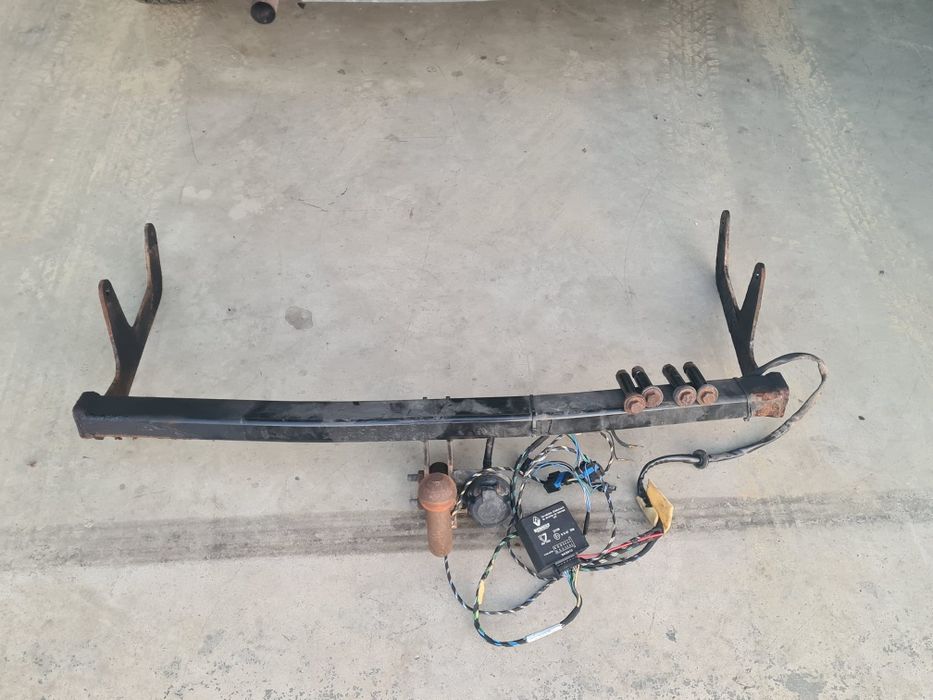 Cârlig remorcare Dacia Logan mcv