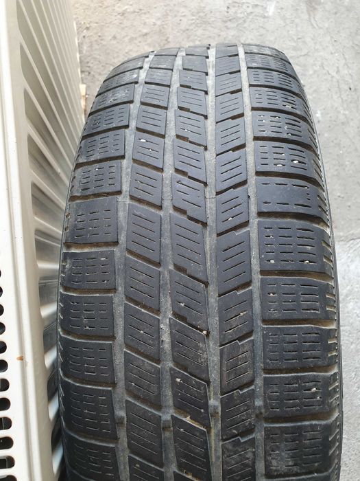 Anvelopa de Iarna Pirelli 195/65 R15