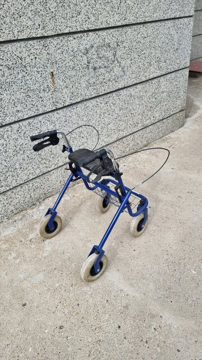 Проходилки с колела.ролатори/ нови и почти нови/