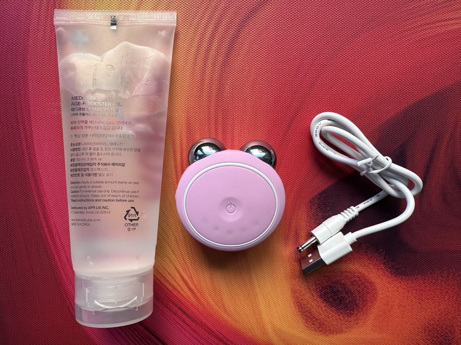 FOREO BEAR Mini – aparat facial cu microcurent + gel AGE-R cadou
