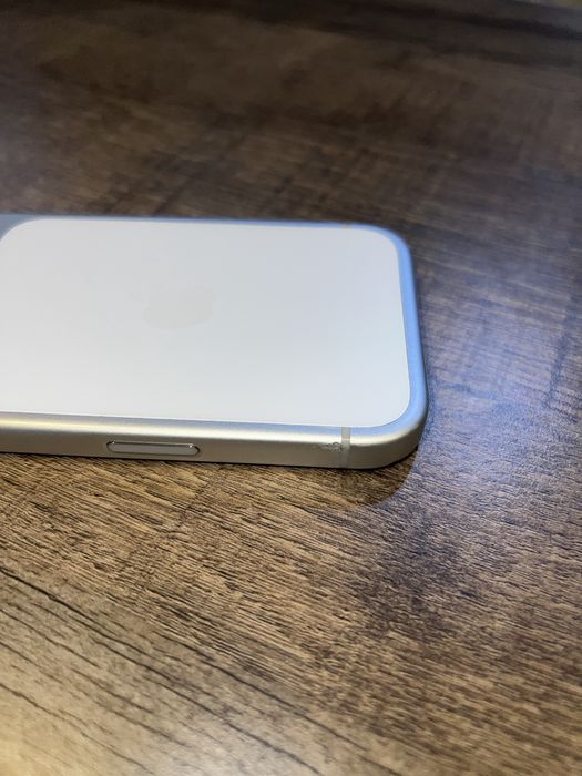 Обмен Iphone 17pro 256