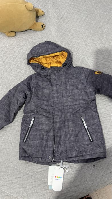 Куртка детская новая