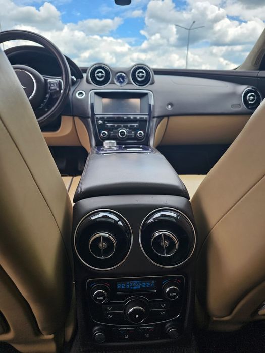 Vand Jaguar XJ 3.0 Diesel, 375 CP