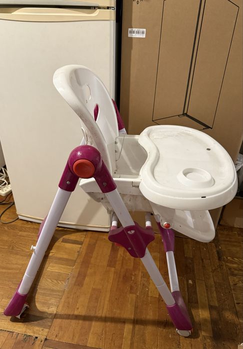 Детский стульчик для кормления