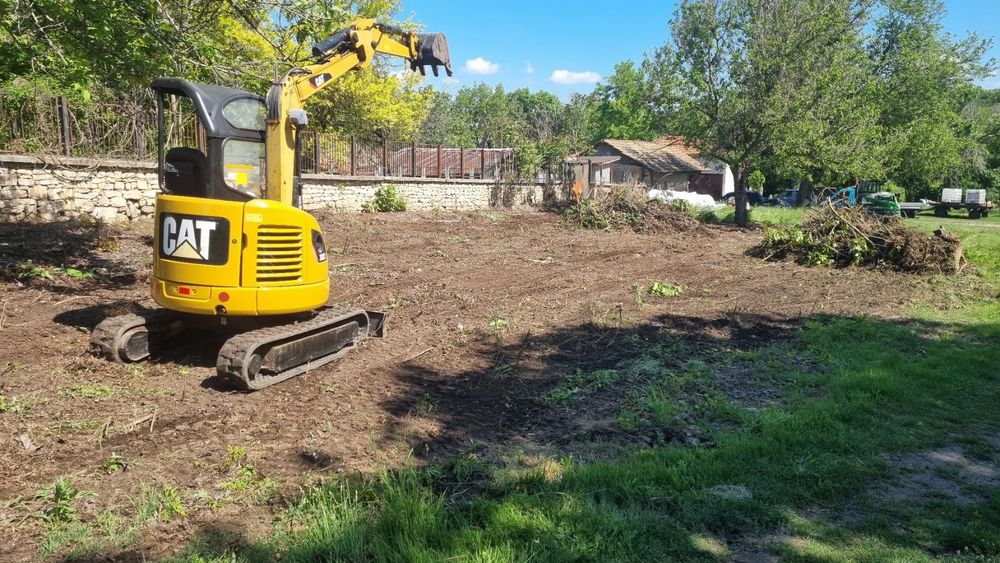 Услуги с малък багер- 50лв на час