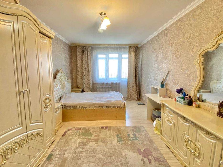 3-комнатная квартира · 90 м²