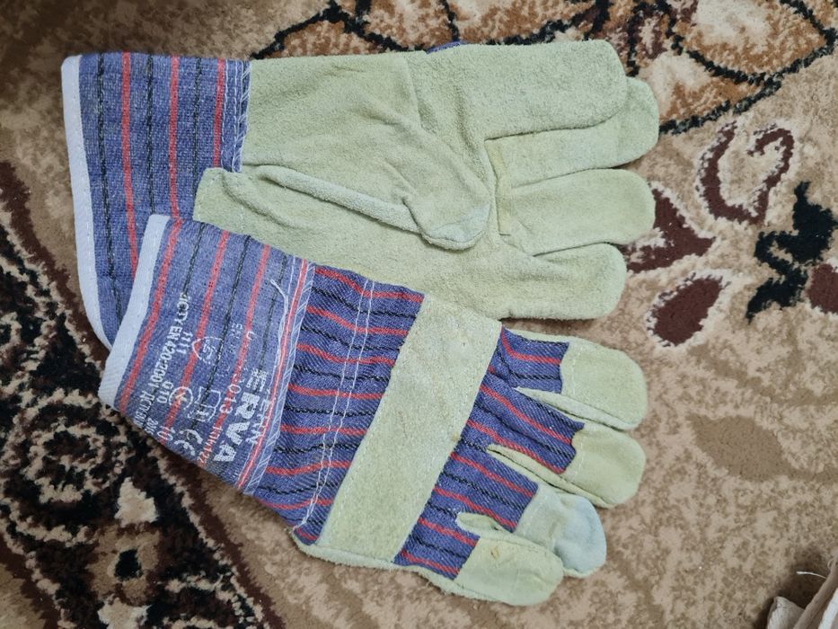 Продаётся перчатки рабочие