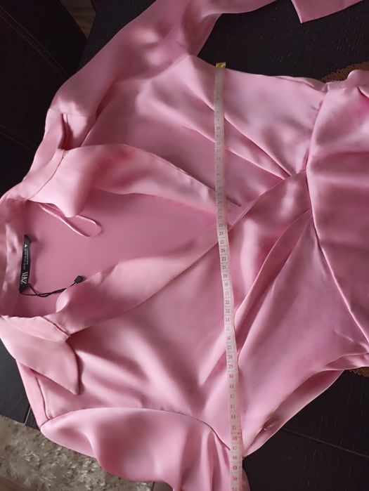 Rochita roz , material "plin"