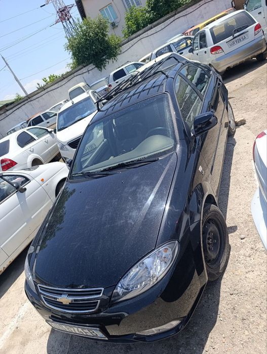 moshina orqadan urilgan