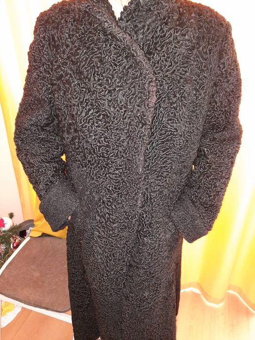 Каракулевая шуба 52 размер