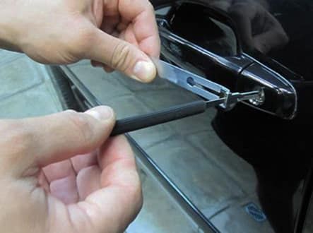 Вскрытие авто ремонт замков