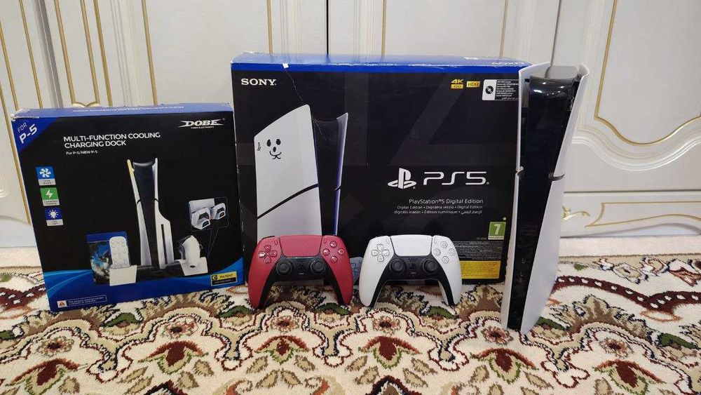 Playstation 5 slim Европы региона игры 2 джойстик состояние как новый