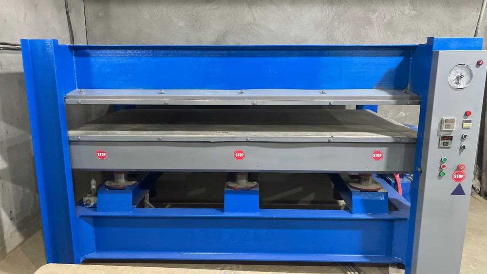 Gidravlik press apparati sotiladi