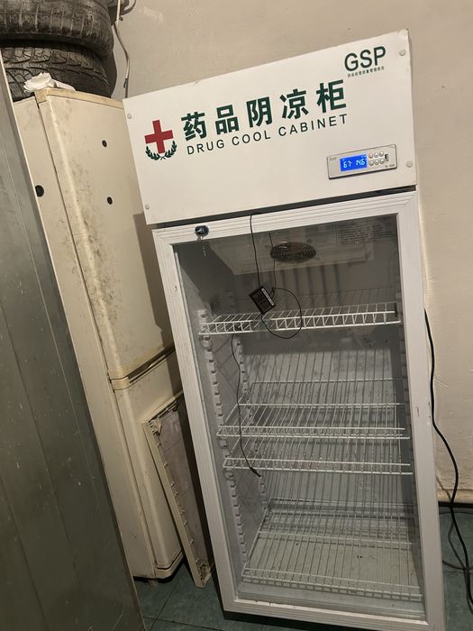 Продам холодильник