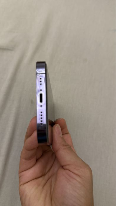 Iphone 14Pro purple