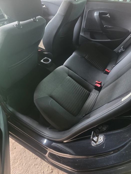 VOLKSWAGEN Polo 2011 — imagine 3