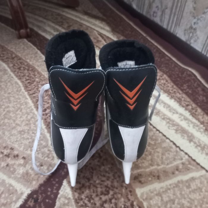 Продам канки       .