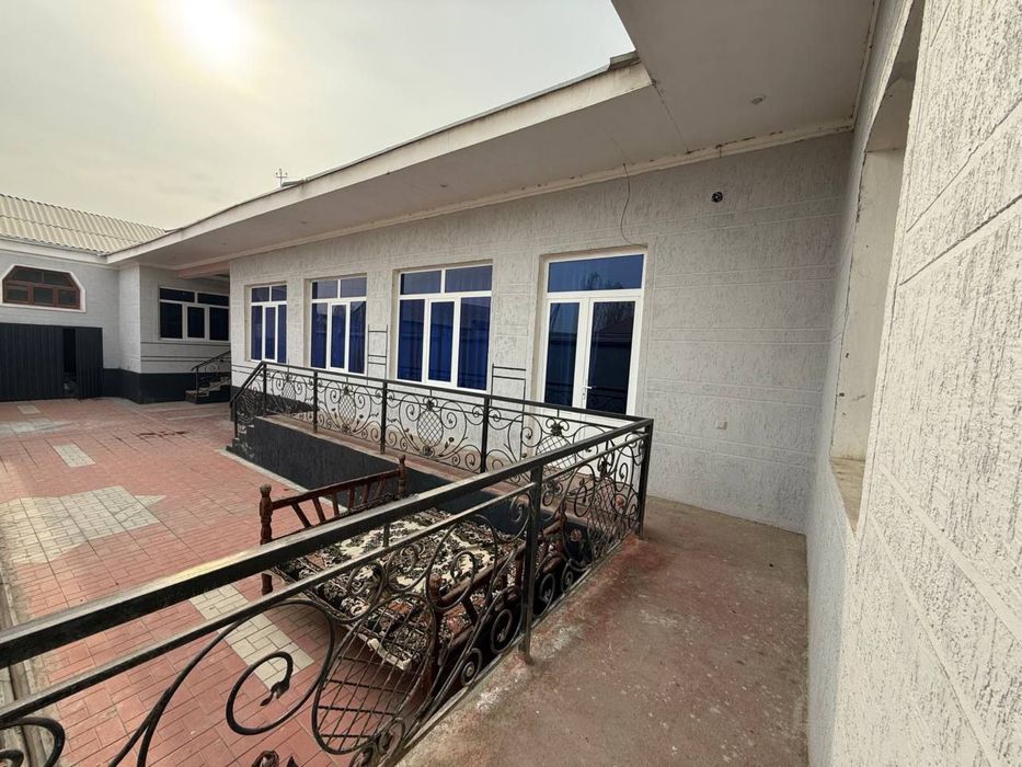 Fargona shaxar nafosat MFY san’at saroyi atrofida hovli