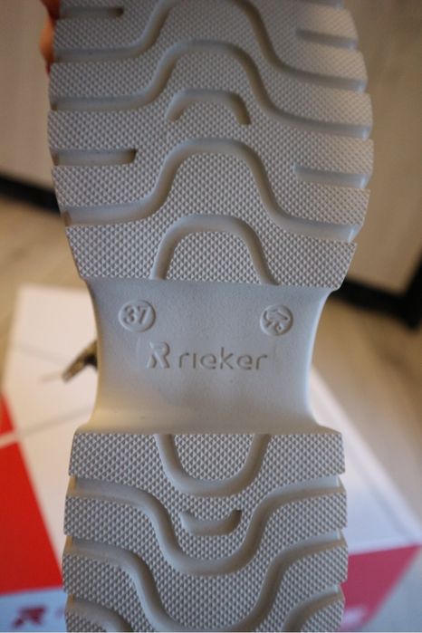 Ghete din piele naturala Rieker de iarna