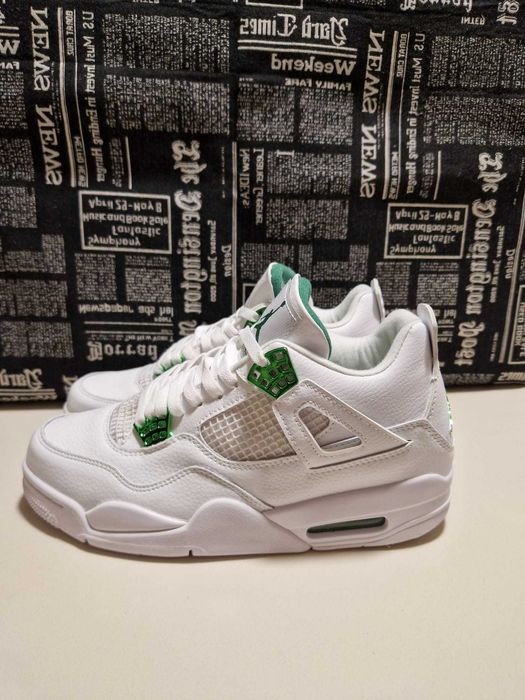Air Jordan 4 Retro Classic Green