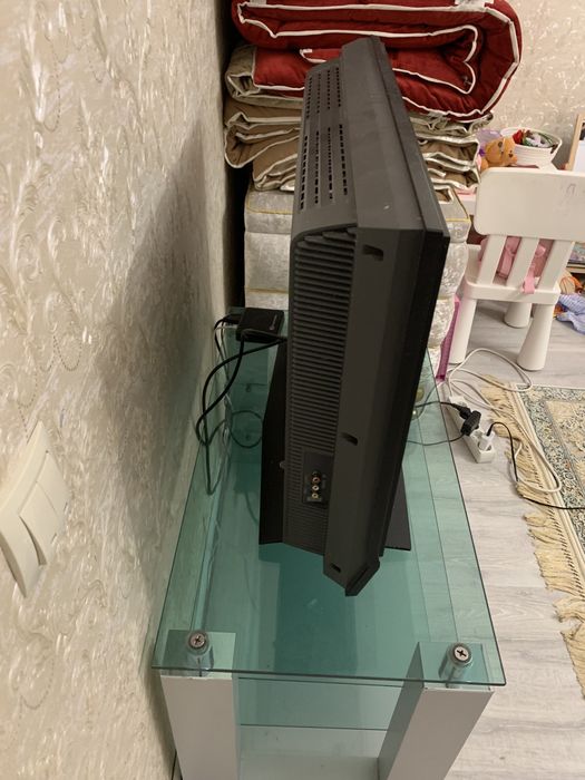 Телевизор LG в рабочем состоянии