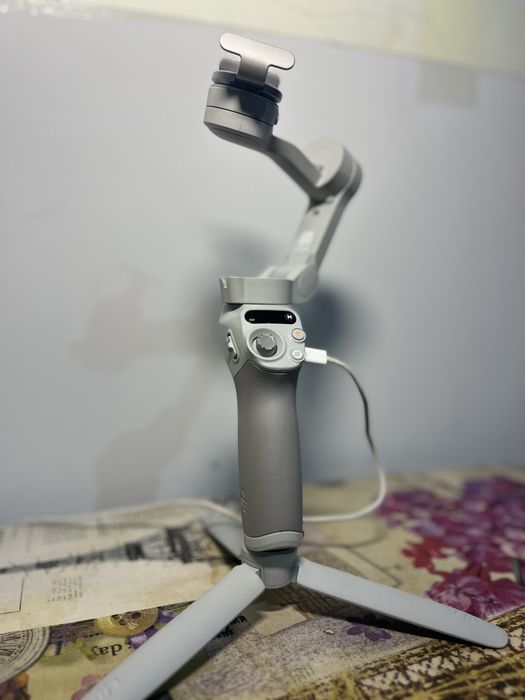 Стабилизатор dji osmo se