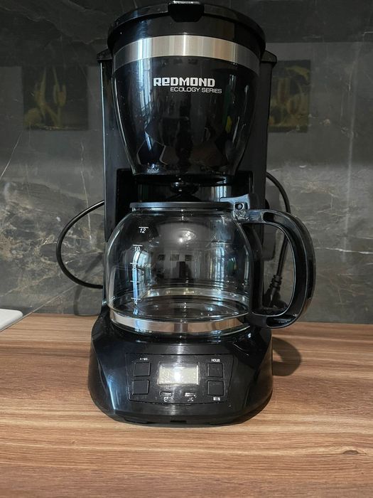 Продам кофеварку