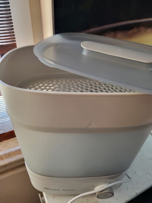 Sterilizator biberoane