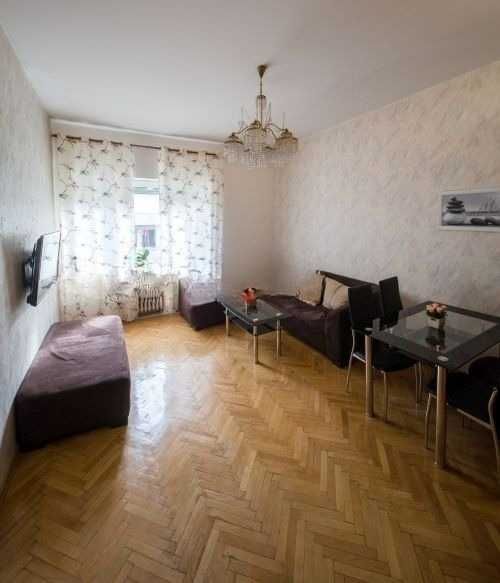 Дава се под наем Двустаен апартамент в София, Център - 60 кв.м за 600 € - Снимка #2