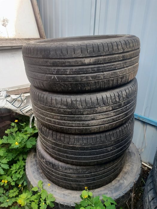 Продам резину на 19