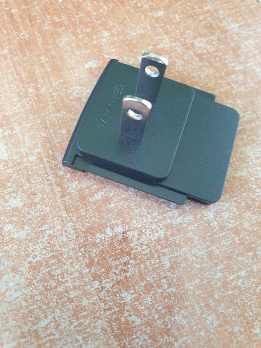 Адаптор переменного тока.